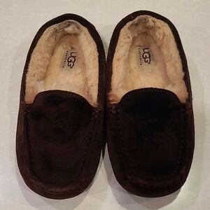 UGG kids 2 Ascot slippers